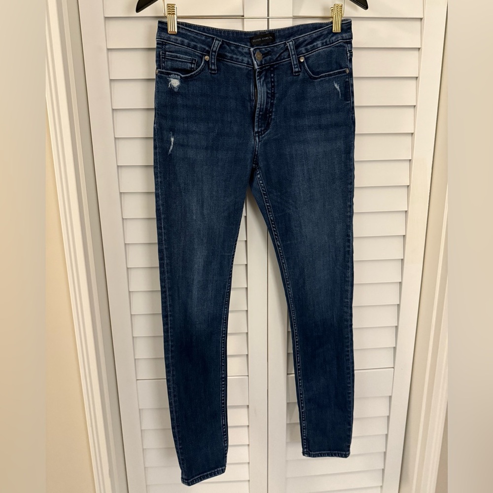 Silver Women’s Most Wanted Skinny Distressed Jeans Size 28